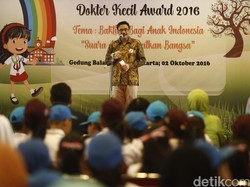 Djarot Imbau Petugas Lapangan DKI Tak Teledor dan Jaga Keselamatan Saat Kerja