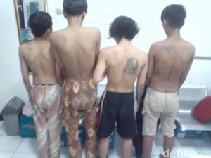 Sering Todong Pejalan Kaki di JPO HI Saat Car Free Day, 4 ABG Ditangkap Polisi