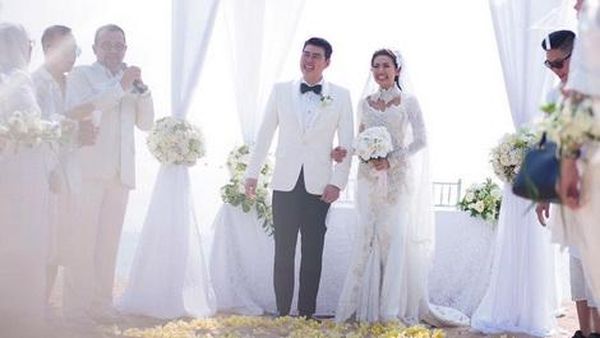 Yuk, Intip Pesta Pernikahan Asty Ananta!