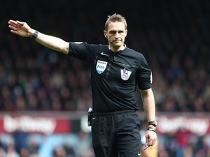 Kenapa Wasit Mengesahkan Gol Koscielny?