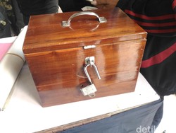 Kotak dari Dimas Kanjeng untuk Kasianto Berisi Jimat dan Emas Palsu, ini Wujudnya