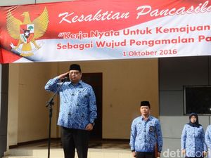 Menperin Pimpin Upacara Kesaktian Pancasila di Kantornya