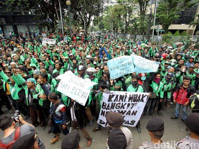Kondisi Terkini Demo Go-Jek di Kemang