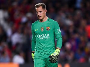 Pique: Ter Stegen Takkan Terpengaruh dengan Blunder-nya Pique: Ter Stegen Takkan Terpengaruh dengan Blunder-nya