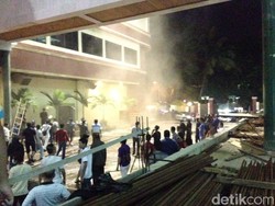 Hotel Bintang Empat di Batam Terbakar, Api Diduga Berasal dari Diskotek