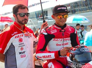 Dimas Ekky Bersemangat Poles Bahasa Spanyol Sebelum Tinggal di Negeri Matador Dimas Ekky Bersemangat Poles Bahasa Spanyol Sebelum Tinggal di Negeri Matador