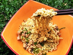 Ini Cara Menikmati Bakmi Ala Restoran yang Nikmat