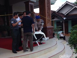 Geledah Padepokan, Polisi Sita Kuitansi Mahar hingga Singgasana Dimas Kanjeng