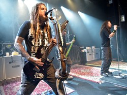 Teriakan Lantang Vokalis Slipknot untuk Single Baru Korn