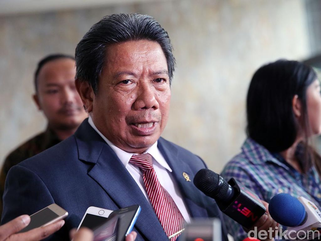 MA: Kasus Suap Akil Mochtar Bisa Dikategorikan Pidana Korporasi MA: Kasus Suap Akil Mochtar Bisa Dikategorikan Pidana Korporasi