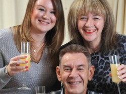 Kisah Mark yang Beruntung Dapat 2 Ginjal dari Ibu dan Putrinya