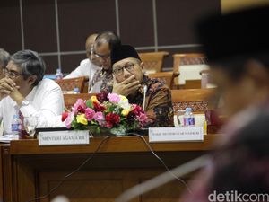 Menag dan Komisi VIII, Raker Soal Ibadah Haji dan Umroh