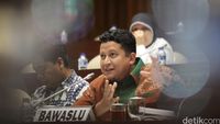 Bawaslu dan KPU Rapat Dengar Pendapat Dengan Komisi II