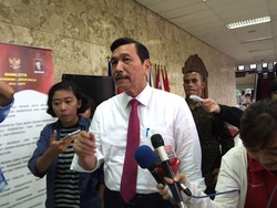 Pulang dari Jepang, Luhut Bawa US$ 10 Miliar ke Jokowi