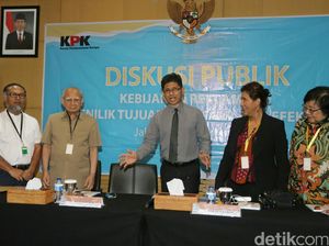 Eks Pimpinan KPK Pertanyakan UU 27/2007 yang Tak Dipakai Rujukan Reklamasi Eks Pimpinan KPK Pertanyakan UU 27/2007 yang Tak Dipakai Rujukan Reklamasi