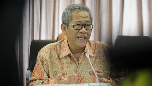 Tim 10 DPD Minta Penjelasan Dirut Bulog