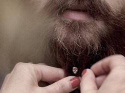 Unik! Perhiasan Ini Khusus Dipakai di Jenggot
