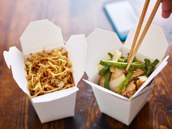 Ini Cerita Kotak Karton Putih yang Jadi Ikon Makanan China-Amerika