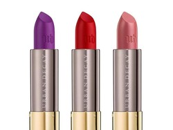 10 Warna Lipstik yang Paling Disukai Wanita Indonesia