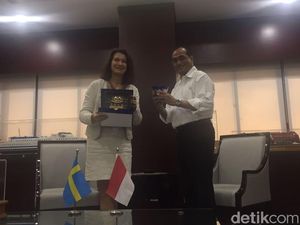 Temui Mendag Swedia, Menhub Minta Volvo dan Scania Bangun Pabrik di RI