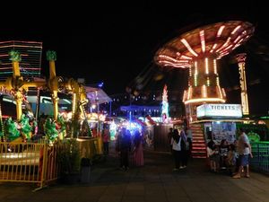 Menikmati Gemerlap Malam Batu Night Spektakuler