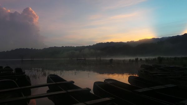 Ini Danau Fotogenik di Bali
