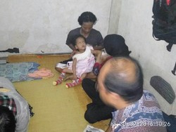 Ditinggalkan Ibu dan Dianiaya Ayah, Bocah Tunanetra ini Dibawa ke Panti Sosial