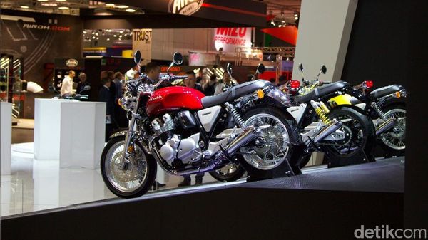 Si Old School Honda CB1100