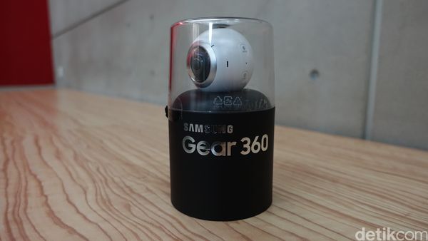 Membongkar Samsung Gear 360
