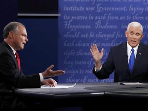 Cawapres Hillary Sebut Trump Ingkar Janji Untuk Rilis Laporan Pajak