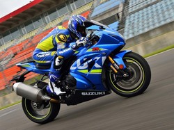 Generasi Baru Suzuki GSX-R1000 dan GSX-R1000R
