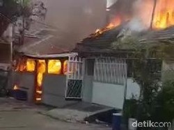 Berhasil Dipadamkan, Kebakaran 1 Rumah di Muara Karang karena Korsleting
