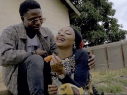 Berpelukan di Depan Kamera, Aktris Nigeria Dijatuhi Sanksi