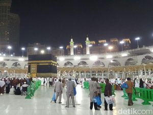 Menakjubkan! Makkah dan Madinah Begitu Bercahaya Dilihat dari Antariksa