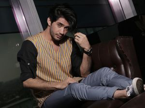 Reza Rahadian Banyak Habiskan Waktu Berorganisasi dan Debat Bahasa Inggris