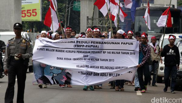 Demo Mark Up Pengadaan Pesawat di Kejagung