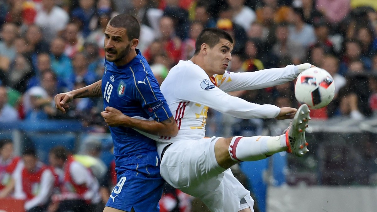 Leonardo Bonucci menilai tidak ada favorit di laga Italia vs Spanyol di semifinal Euro 2020 (Foto: Claudio Villa/Getty Images)