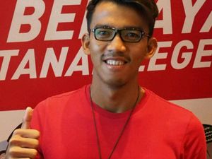 Sang Legenda Baru itu Bernama Triady Fauzi Sidiq Sang Legenda Baru itu Bernama Triady Fauzi Sidiq