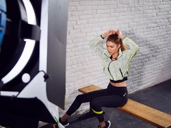 Cara Unik Gigi Hadid Agar Tidak Lupa Olahraga