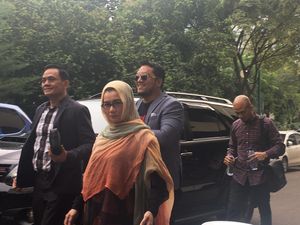 Masih Soal Kabar Nikah Siri Gatot dan Reza Artamevia Masih Soal Kabar Nikah Siri Gatot dan Reza Artamevia