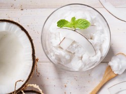 Kelapa Muda yang Gurih Lembut Juga Beri Asupan Vitamin dan Mineral Penting