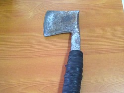 Ditolak Berhubungan Badan, Suami Tega Pukul Istri Pakai Kapak