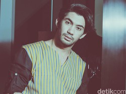 Peran Hanoman di Teater Jadi Awal Aura Bintang Reza Rahadian