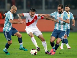 Argentina Diimbangi Peru 2-2