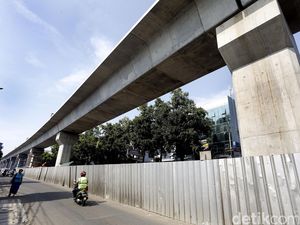 Konstruksi Jalan Layang MRT Sudah Terlihat