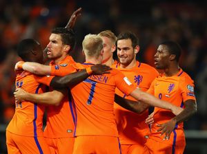 Belanda Tumbangkan Belarusia 4-1