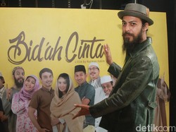Alex Abbad Jadi Ustad di Film Drama Bidah Cinta