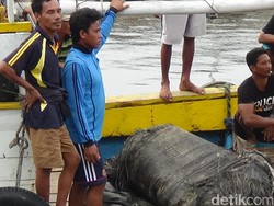 Benda Aneh Ditemukan Nelayan di Probolinggo, Diduga Tabung Falcon 9