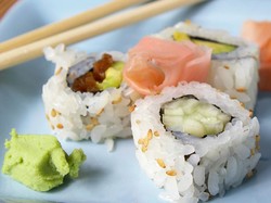 Terlalu Banyak Taruh Wasabi di Piring Tamu Asing, Restoran Ini Minta Maaf