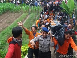 3 Jasad Santri Korban Perahu Tenggelam di Bengawan Solo Ditemukan